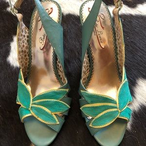 Poetic License slingback heels - worn once!